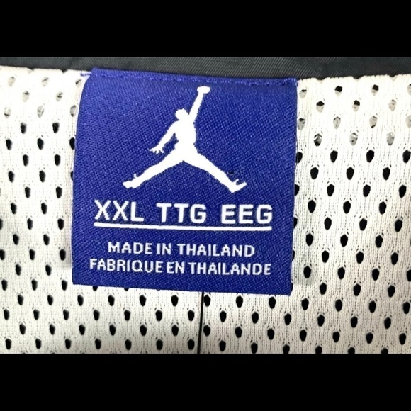 Nike Jordan Tinker Legacy Windbreaker Jacket Men's XXL White Black BQ0295-010 - Picture 5 of 7